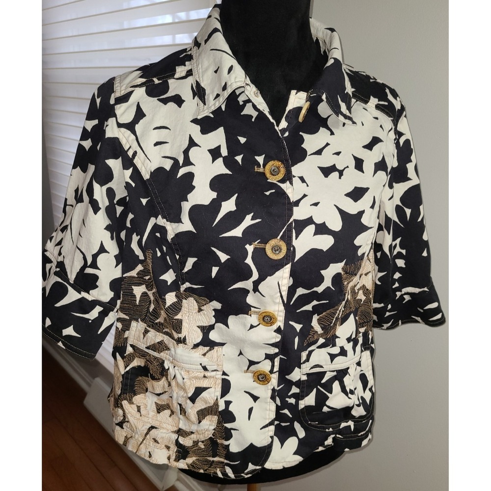 Coldwater Creek Black & White Short Button Up Jacket Short Sleeves Sz P16 Pocket